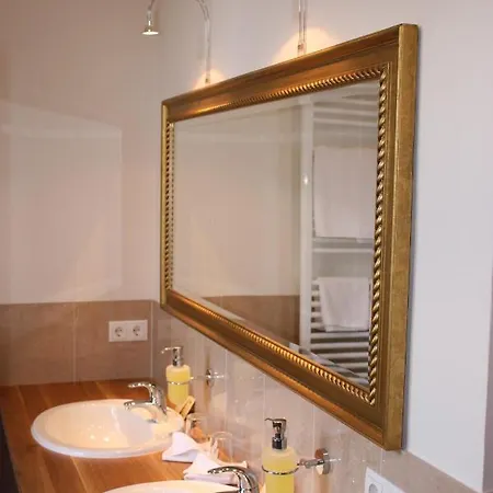 Hotel Jagdschloss Mönchbruch 3*