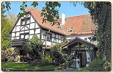 Jagdschloss Moenchbruch Hotel 3*