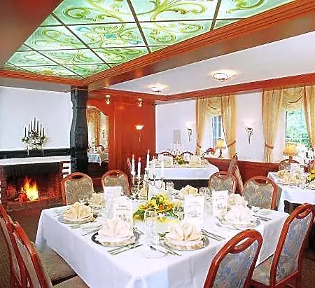 Jagdschloss Moenchbruch Hotel