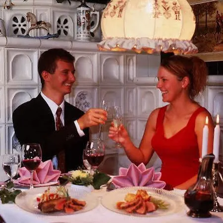 Jagdschloss Moenchbruch 3*