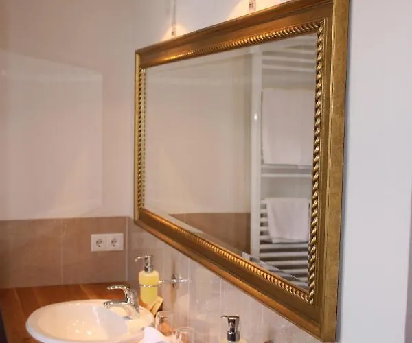 호텔 Jagdschloss Moenchbruch 3*